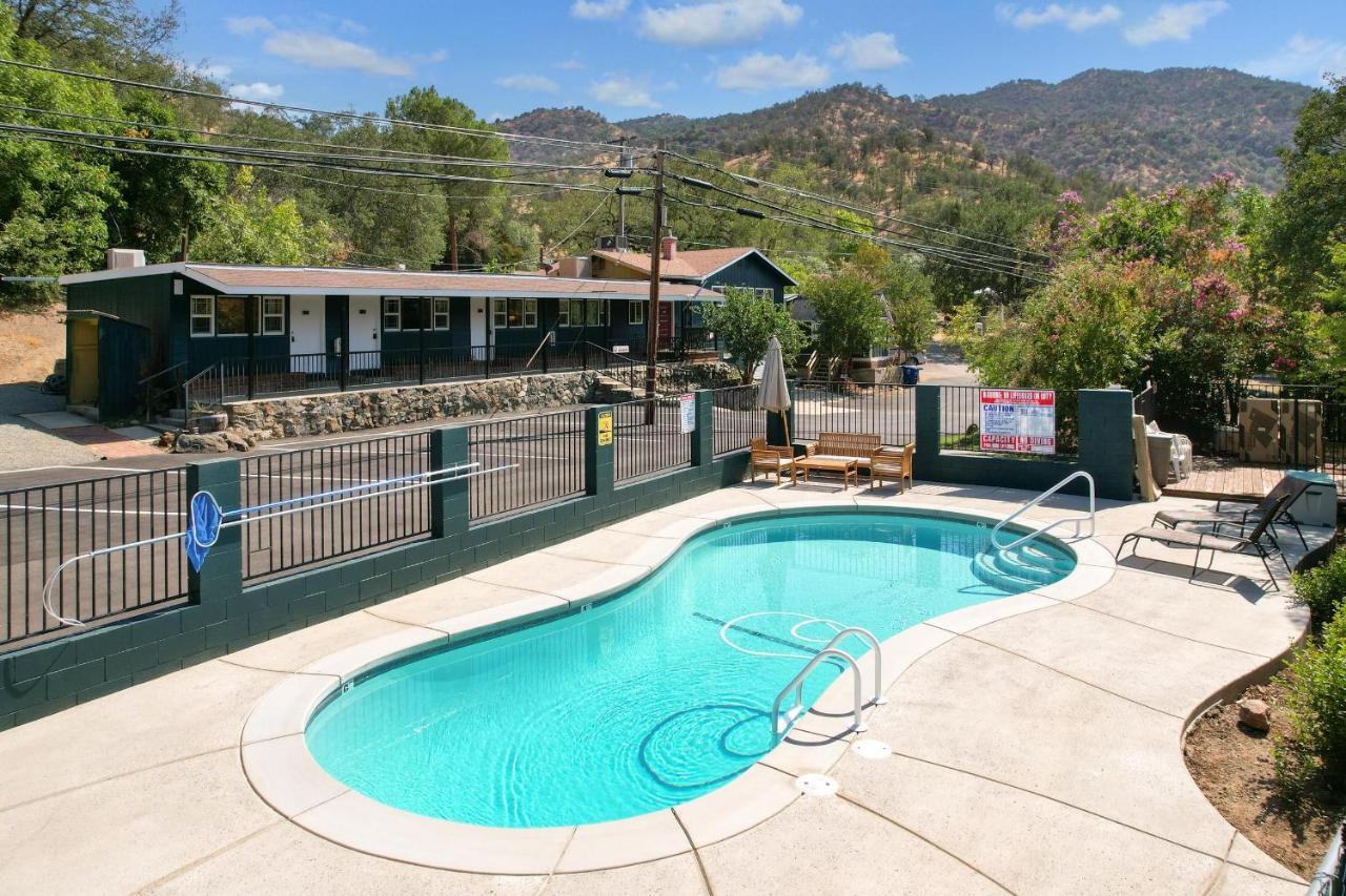 The Belle Sequoia Motel Rm9 Three Rivers Exterior photo